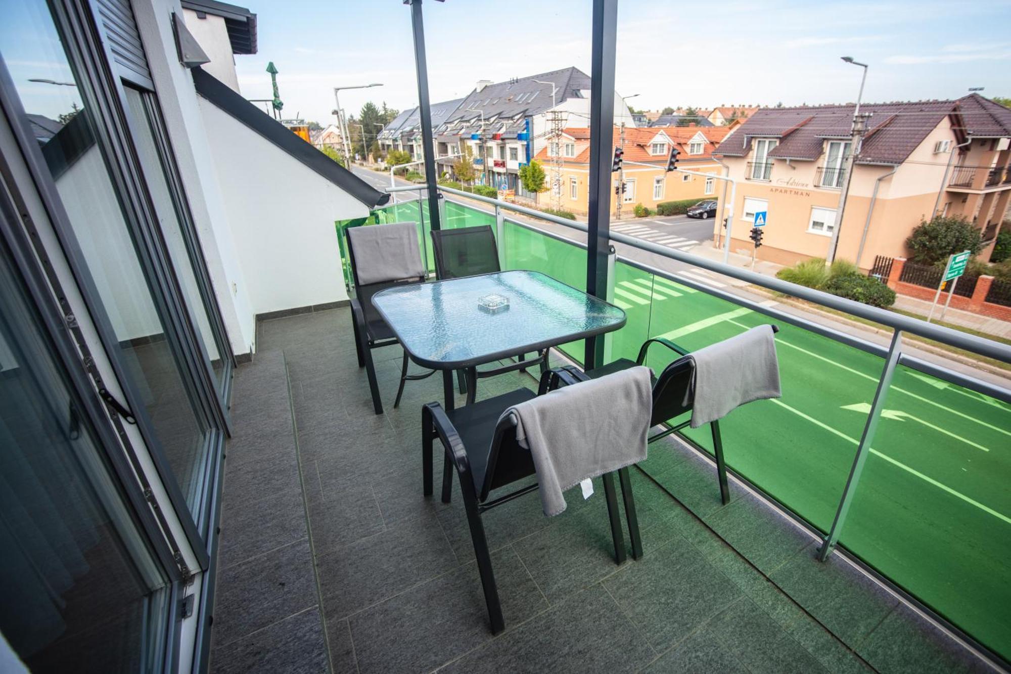 Nemeth Apartmanok Sarvar Bagian luar foto