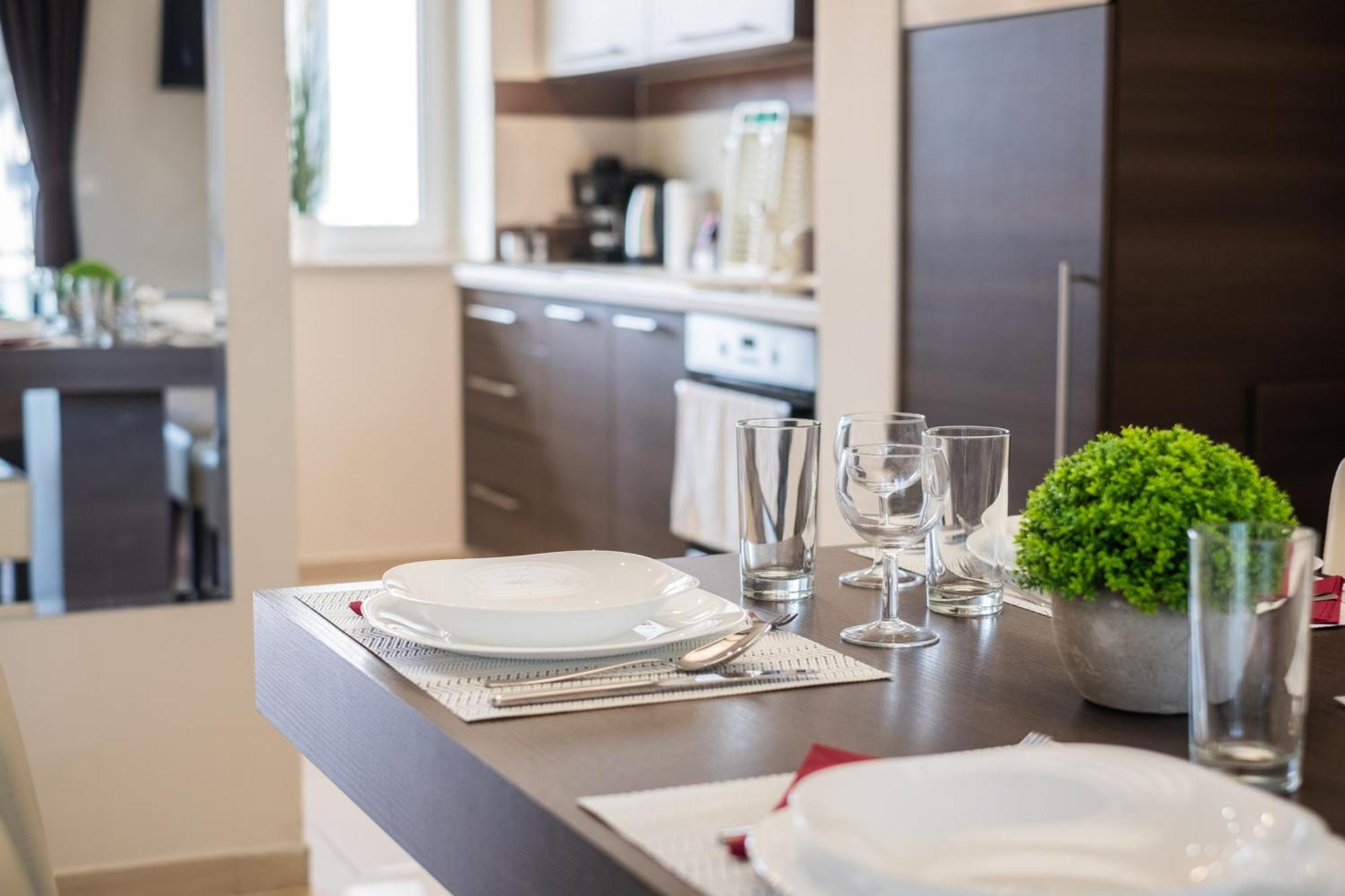 Nemeth Apartmanok Sarvar Bagian luar foto