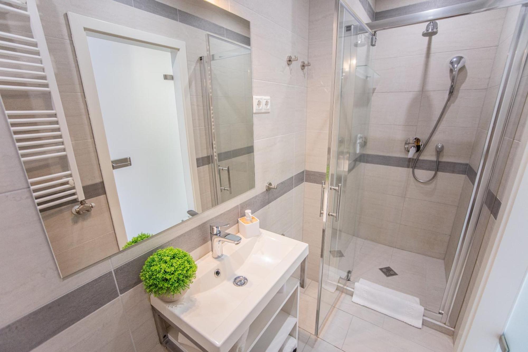 Nemeth Apartmanok Sarvar Bagian luar foto